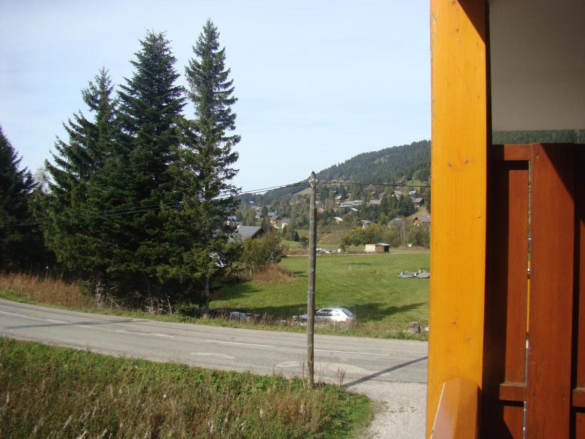 Studio Au Calme Face Aux Montagnes Dans Station De Ski La Morte Exterior foto